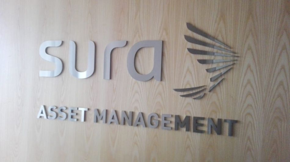 fabricando imagen SURA ASSET MANAGEMENT medellin colombia