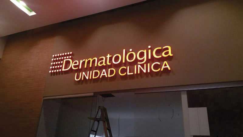 fabricando imagen Dermatológica medellin colombia